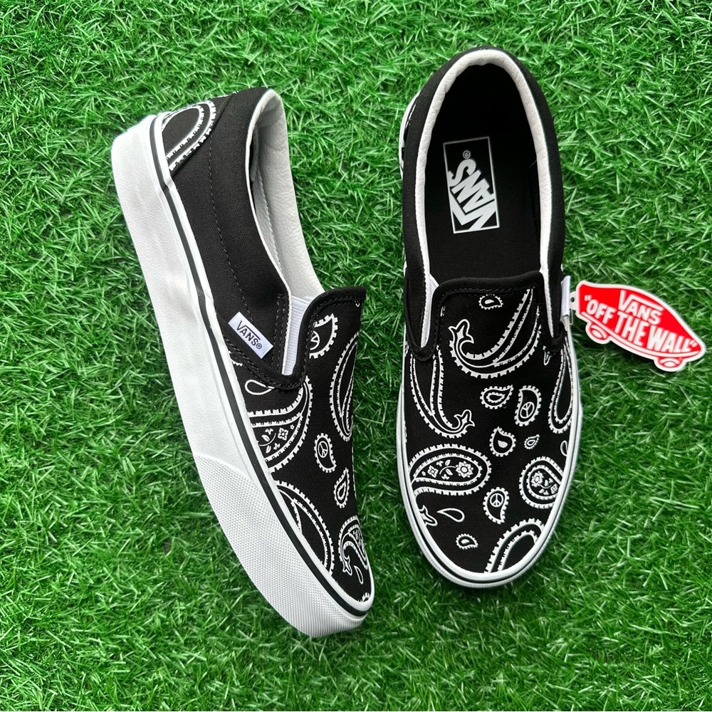 Vans Classic Slip On Peace Paisley Black White - Picture 7 of 10